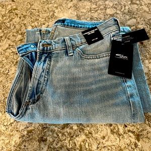 Silver V-Front Wide Leg Mid Wise Jeans Brand New Size W27 L30